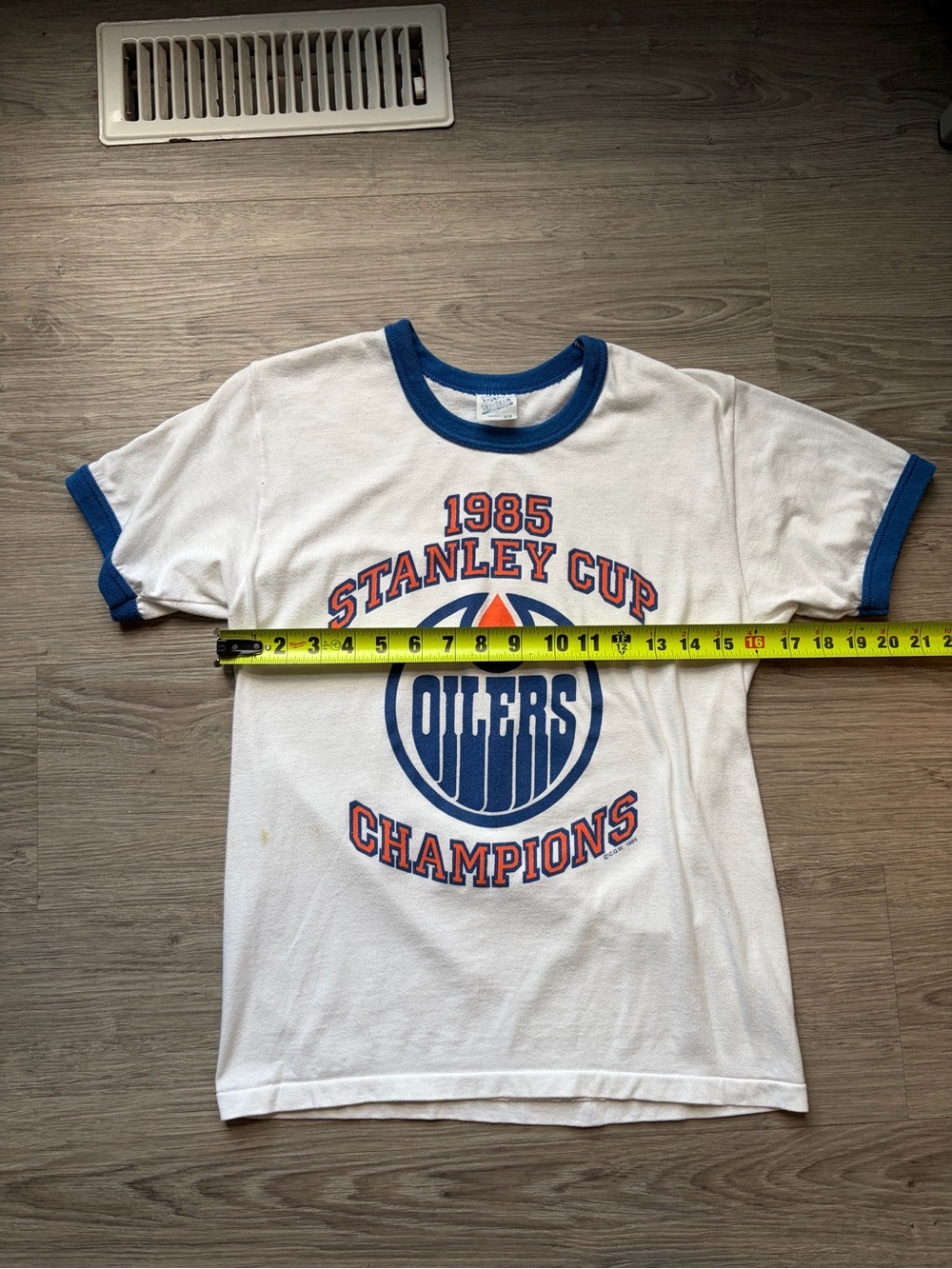 Edmonton Oilers 1985 Stanley Cup Champions White Ringer Tee - Picture 7 of 8